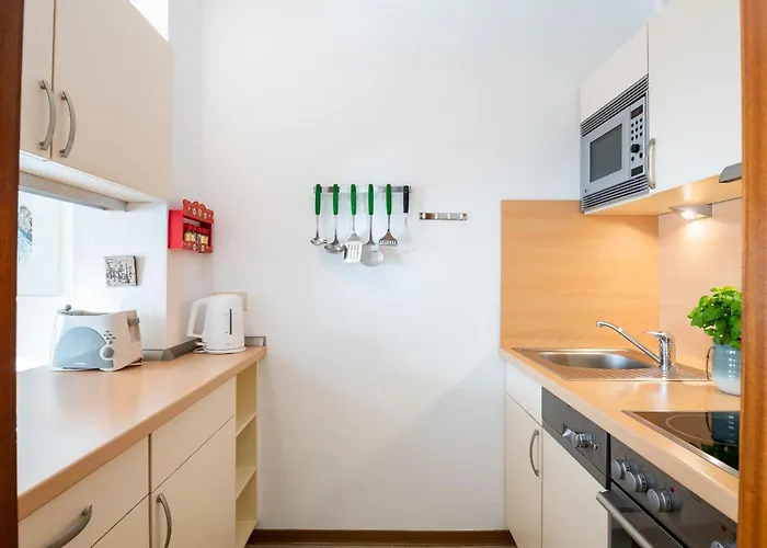 Waldstraße 2 Windrose *